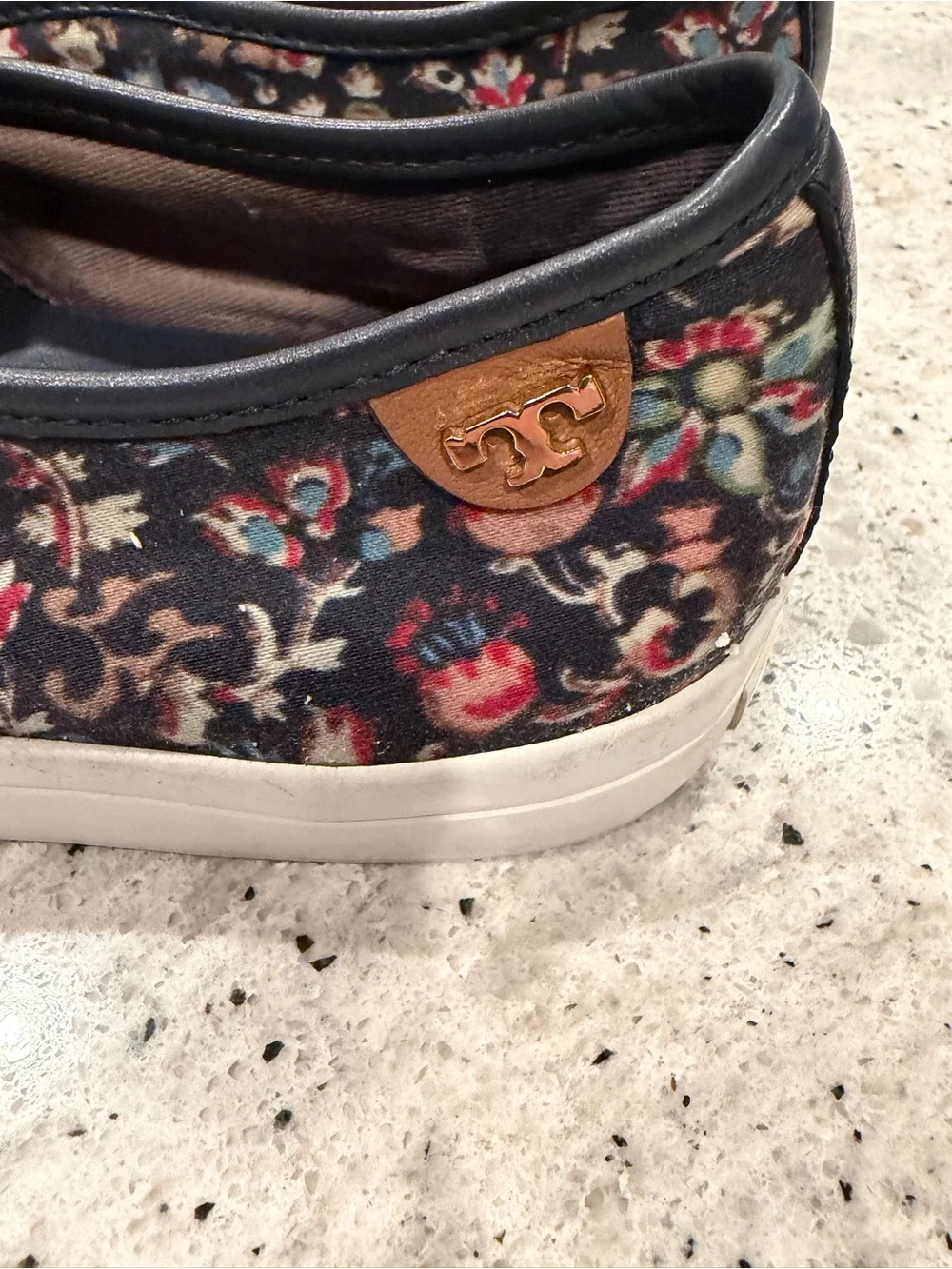 Tory Burch Black Floral Slip-On Sneakers with Multicolor Print W8